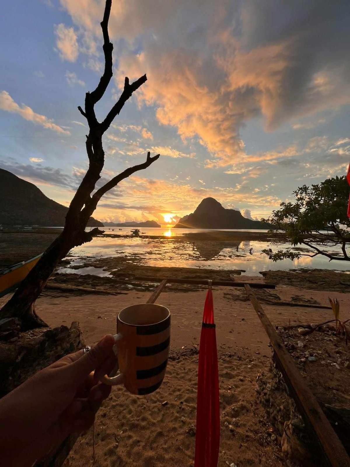 Oia Beach Hostel - 엘니도 외부 사진